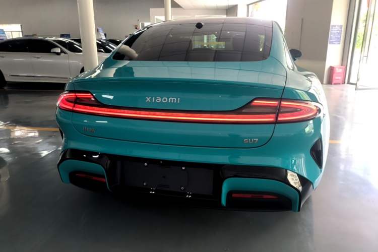 Used Xiaomi Auto SU7 2024 Rear-Drive Long-Range Intelligent Driving Version Rear