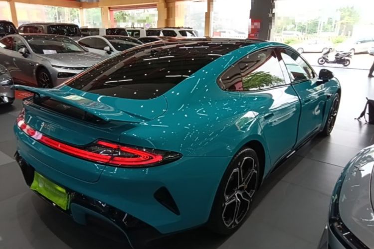 Used Xiaomi Auto SU7 2024 Rear-Drive Ultra-Long Range Advanced Pro-Level Intelligent Driving Version Rear Right 45 Deg