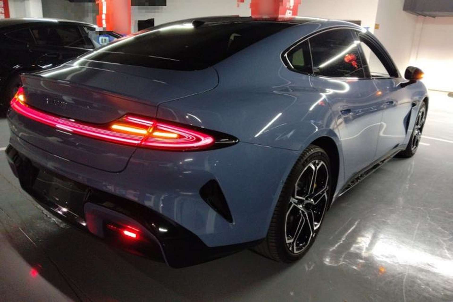 Used Xiaomi Auto SU7 2024 Rear-Drive Long-Range Intelligent Driving Version Rear Right 45 Deg