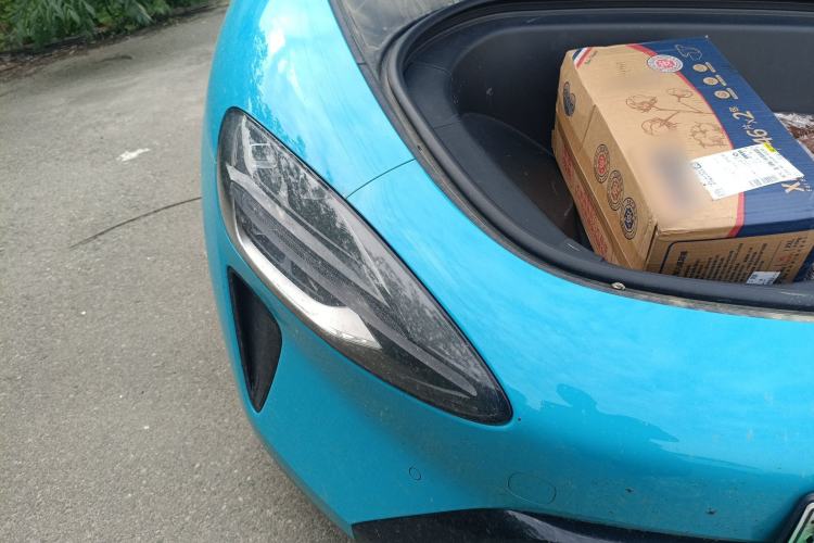 Used Xiaomi Auto SU7 2024 Four-Wheel Drive Ultra-Long Range Advanced Intelligent Driving Max Edition Right Front Headlight