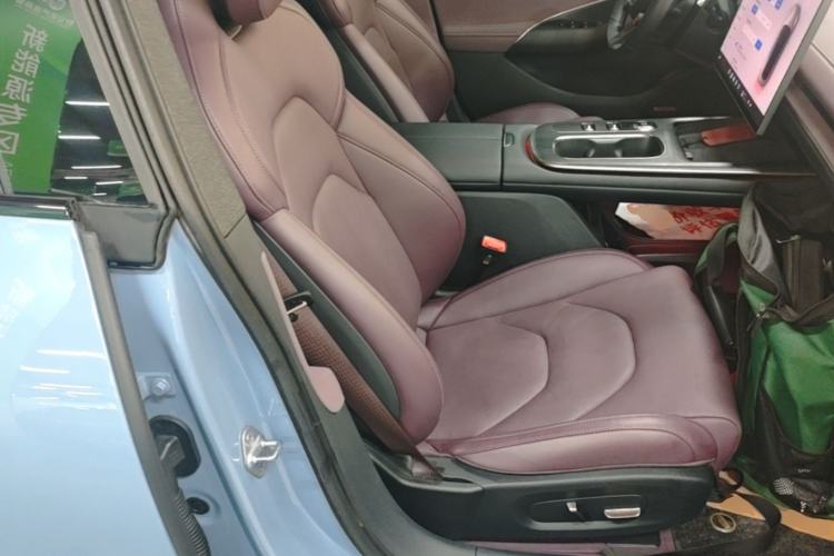Used Xiaomi Auto SU7 2024 Rear-Drive Long-Range Intelligent Driving Version Right Front Seat