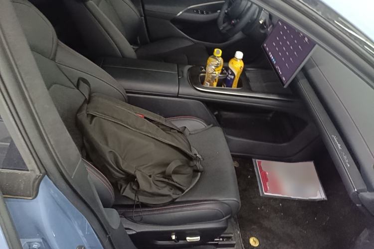 Used Xiaomi Auto SU7 2024 Four-Wheel-Drive Max Founder's Edition Right Front Seat