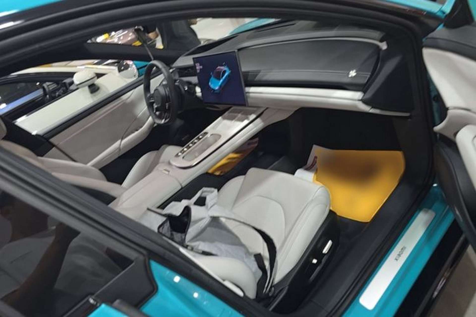 Used Xiaomi Auto SU7 2024 Four-Wheel Drive Ultra-Long Range Advanced Intelligent Driving Max Edition Right Front Seat