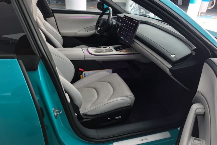 Used Xiaomi Auto SU7 2024 Rear-Drive Long-Range Intelligent Driving Version Right Front Seat