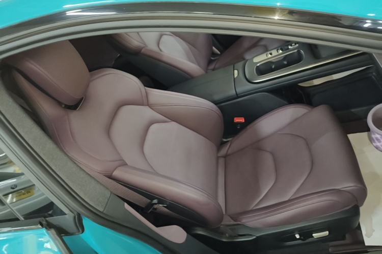 Used Xiaomi Auto SU7 2024 Rear-Drive Ultra-Long Range Advanced Pro-Level Intelligent Driving Version Right Front Seat