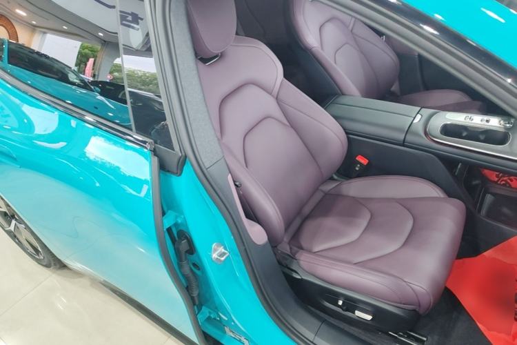 Used Xiaomi Auto SU7 2024 Rear-Drive Ultra-Long Range Advanced Pro-Level Intelligent Driving Version Right Front Seat