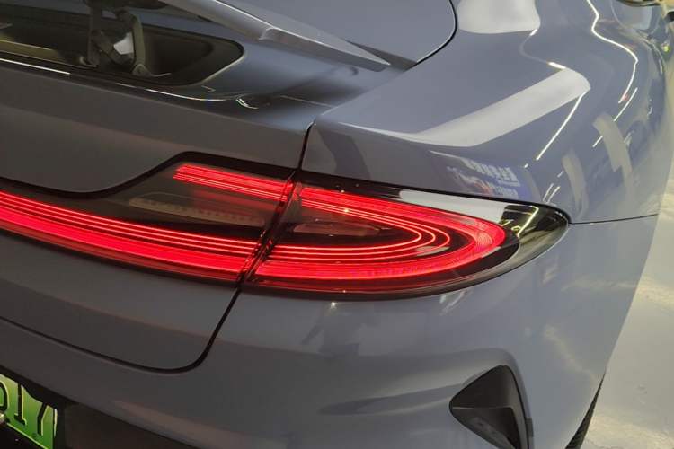 Used Xiaomi Auto SU7 2024 Four-Wheel-Drive Max Founder's Edition Right Rear Taillight