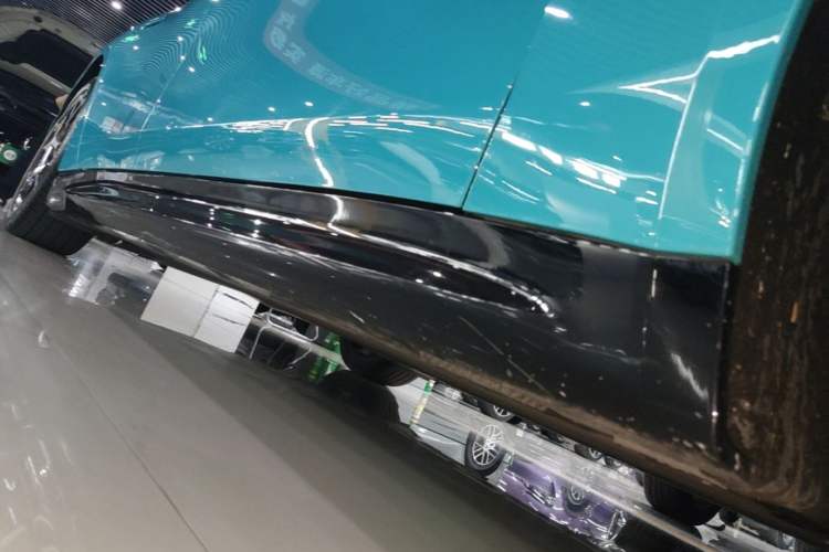 Used Xiaomi Auto SU7 2024 Rear-Drive Long-Range Intelligent Driving Version Right Side Sill