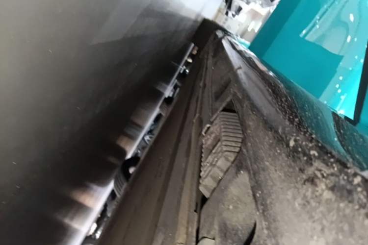 Used Xiaomi Auto SU7 2024 Rear-Drive Ultra-Long Range Advanced Pro-Level Intelligent Driving Version Right Side Sill