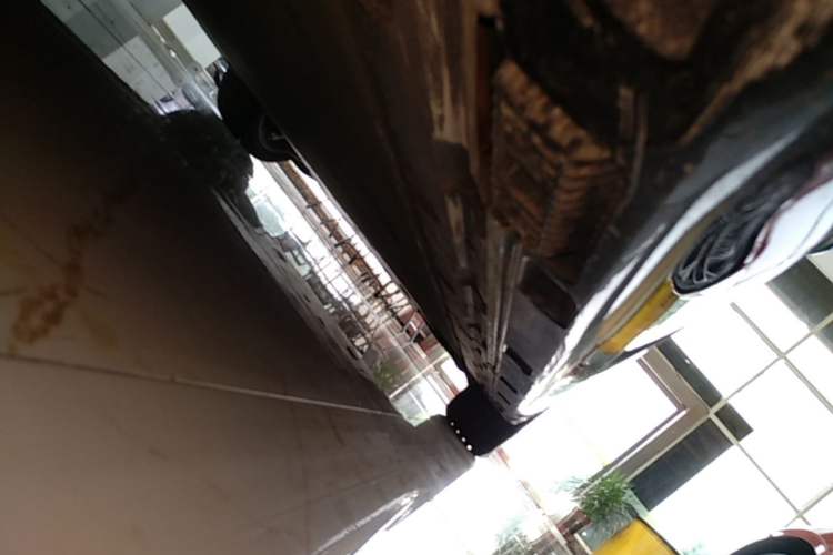 Used Xiaomi Auto SU7 2024 Four-Wheel Drive Ultra-Long Range Advanced Intelligent Driving Max Edition Right Side Sill