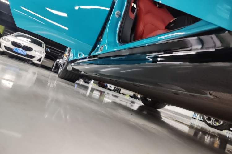 Used Xiaomi Auto SU7 2024 Four-Wheel Drive Ultra-Long Range Advanced Intelligent Driving Max Edition Right Side Sill