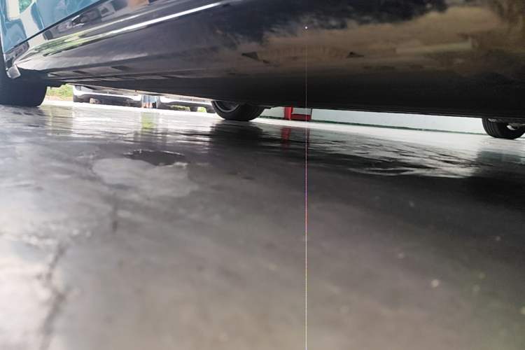 Used Xiaomi Auto SU7 2024 Rear-Drive Long-Range Intelligent Driving Version Right Side Sill