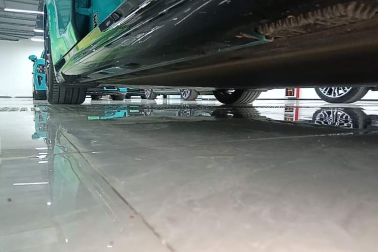 Used Xiaomi Auto SU7 2024 Four-Wheel Drive Ultra-Long Range Advanced Intelligent Driving Max Edition Right Side Sill