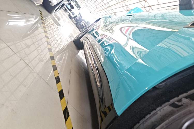 Used Xiaomi Auto SU7 2024 Four-Wheel Drive Ultra-Long Range Advanced Intelligent Driving Max Edition Right Side Sill