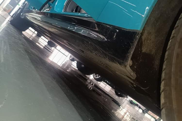 Used Xiaomi Auto SU7 2024 Four-Wheel-Drive Max Founder's Edition Right Side Sill