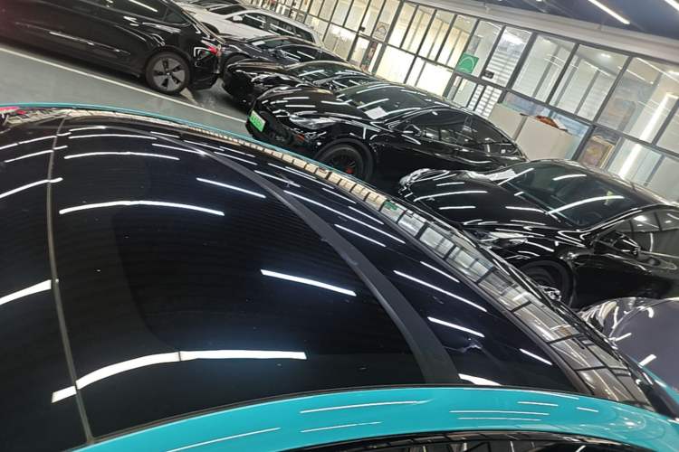 Used Xiaomi Auto SU7 2024 Rear-Drive Long-Range Intelligent Driving Version Roof