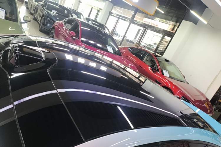 Used Xiaomi Auto SU7 2024 Rear-Drive Ultra-Long Range Advanced Pro-Level Intelligent Driving Version Roof
