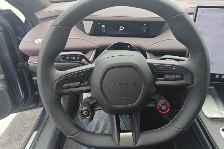 Used Xiaomi Auto SU7 2024 Four-Wheel Drive Ultra-Long Range Advanced Intelligent Driving Max Edition Steering Wheel