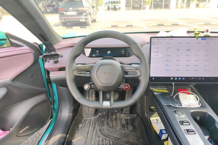 Used Xiaomi Auto SU7 2024 Rear-Drive Ultra-Long Range Advanced Pro-Level Intelligent Driving Version Steering Wheel
