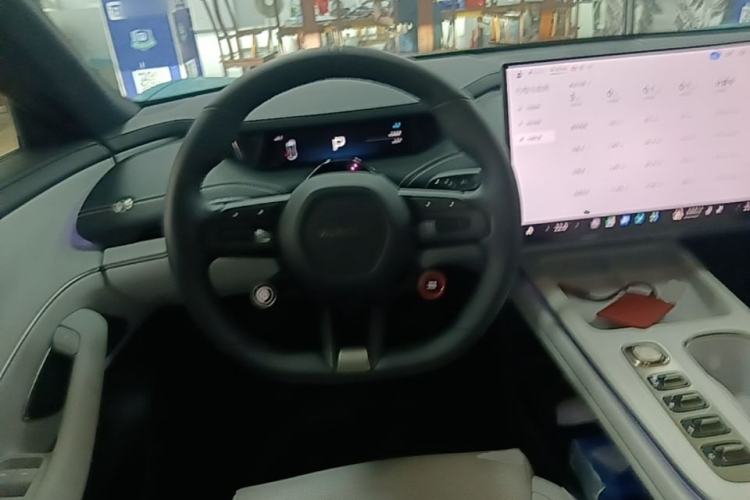 Used Xiaomi Auto SU7 2024 Rear-Drive Ultra-Long Range Advanced Pro-Level Intelligent Driving Version Steering Wheel