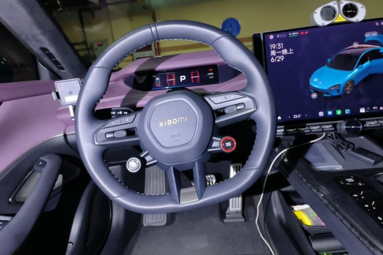 Used Xiaomi Auto SU7 2024 Four-Wheel Drive Ultra-Long Range Advanced Intelligent Driving Max Edition Steering Wheel