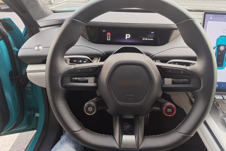 Used Xiaomi Auto SU7 2024 Rear-Drive Ultra-Long Range Advanced Pro-Level Intelligent Driving Version Steering Wheel