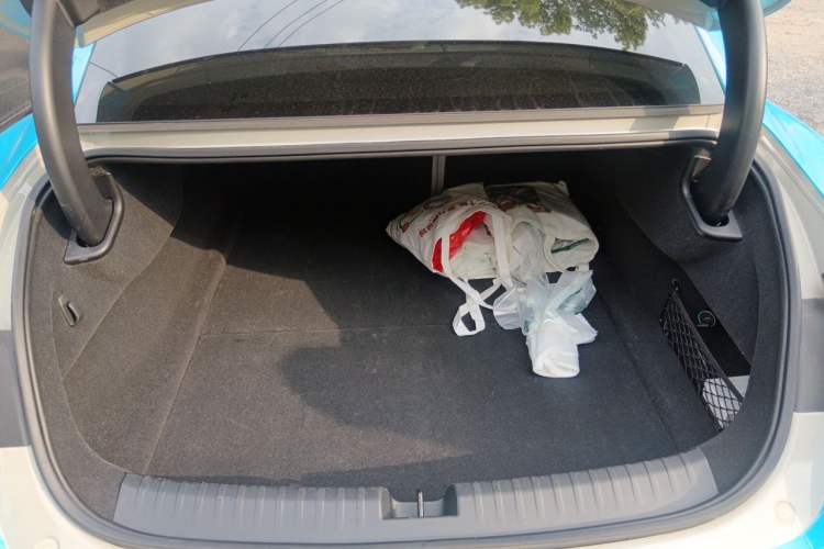 Used Xiaomi Auto SU7 2024 Rear-Drive Ultra-Long Range Advanced Pro-Level Intelligent Driving Version Trunk