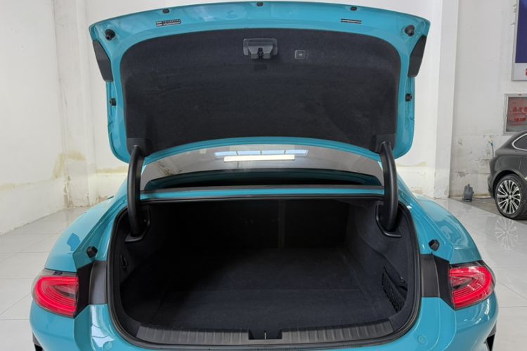 Used Xiaomi Auto SU7 2024 Rear-Drive Long-Range Intelligent Driving Version Trunk