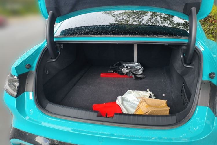 Used Xiaomi Auto SU7 2024 Rear-Drive Standard Founder Edition Trunk