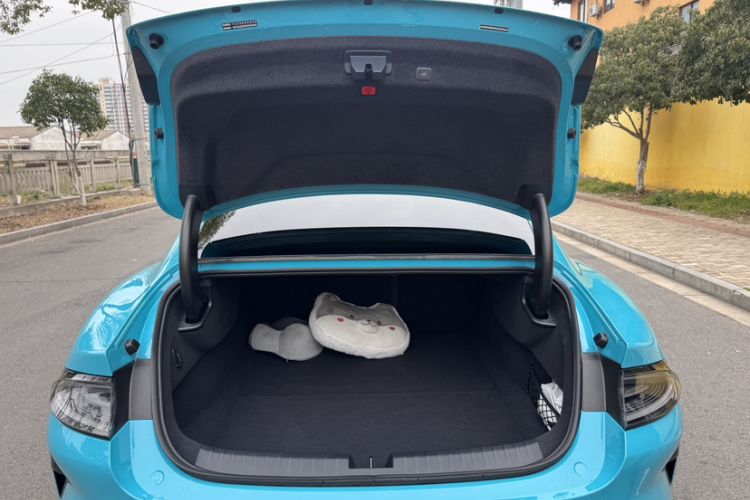 Used Xiaomi Auto SU7 2024 Rear-Drive Long-Range Intelligent Driving Version Trunk
