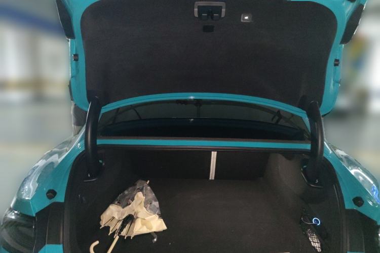 Used Xiaomi Auto SU7 2024 Rear-Drive Long-Range Intelligent Driving Version Trunk