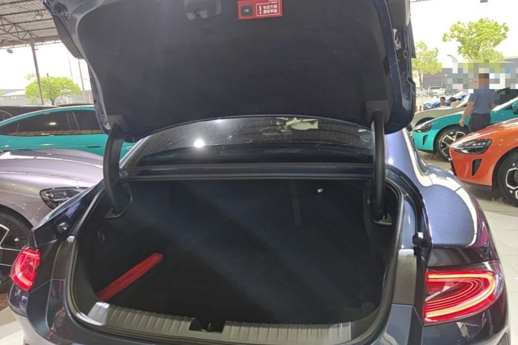 Used Xiaomi Auto SU7 2024 Four-Wheel Drive Ultra-Long Range Advanced Intelligent Driving Max Edition Trunk