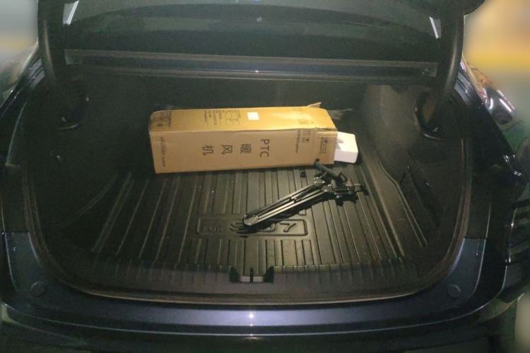 Used Xiaomi Auto SU7 2024 Four-Wheel Drive Ultra-Long Range Advanced Intelligent Driving Max Edition Trunk
