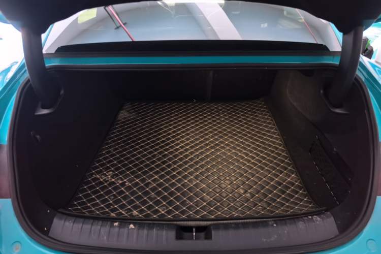 Used Xiaomi Auto SU7 2024 Rear-Drive Long-Range Intelligent Driving Version Trunk