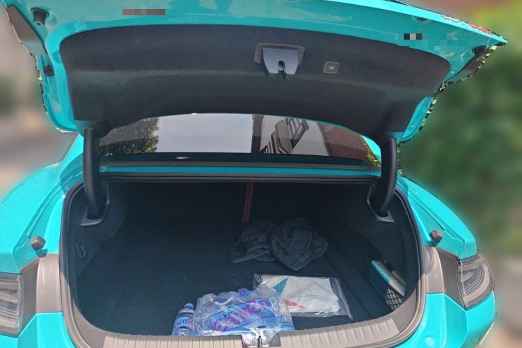 Used Xiaomi Auto SU7 2024 Four-Wheel-Drive Max Founder's Edition Trunk