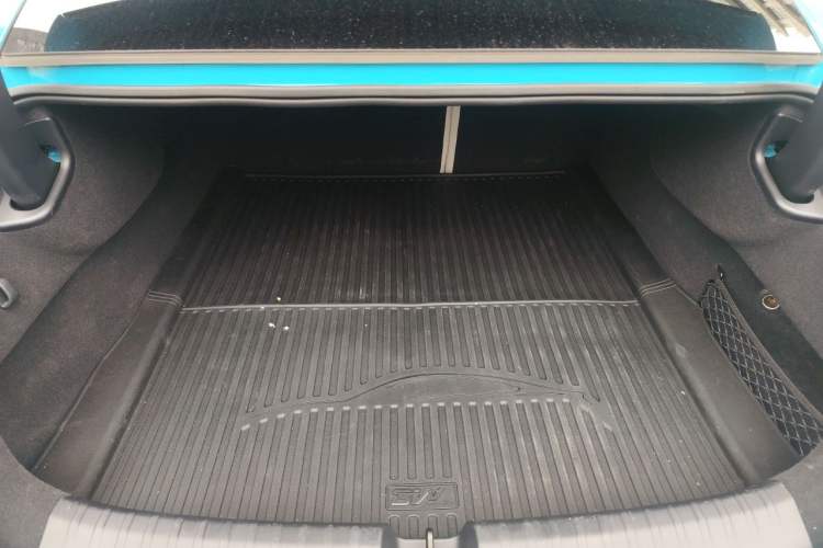 Used Xiaomi Auto SU7 2024 Four-Wheel-Drive Max Founder's Edition Trunk