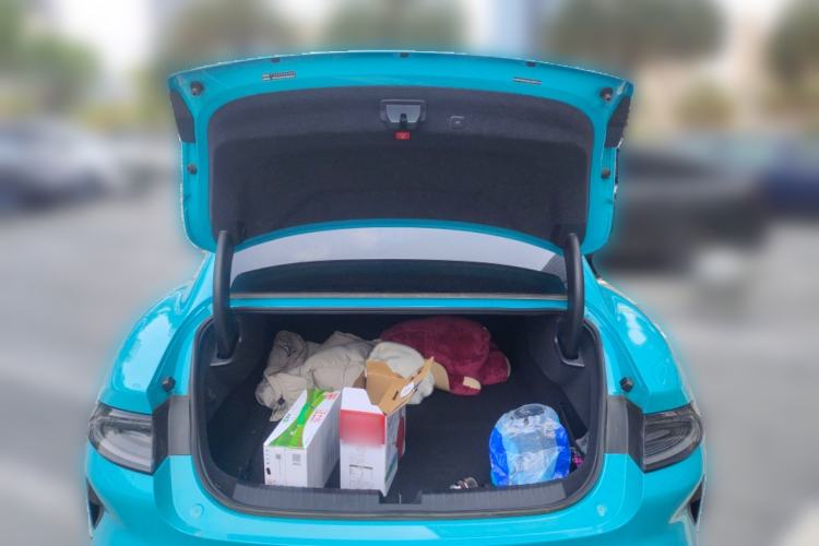 Used Xiaomi Auto SU7 2024 Rear-Drive Long-Range Intelligent Driving Version Trunk