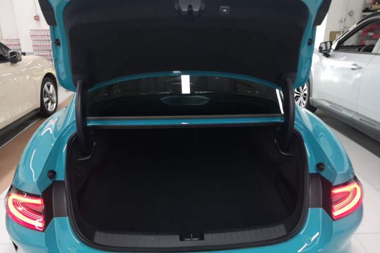 Used Xiaomi Auto SU7 2024 Rear-Drive Long-Range Intelligent Driving Version Trunk
