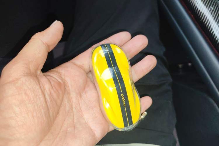 Used Xiaomi Auto SU7 2024 Rear-Drive Ultra-Long Range Advanced Pro-Level Intelligent Driving Version Vehicle Key