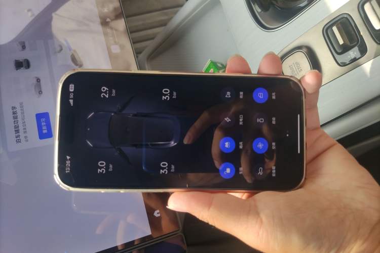Used Xiaomi Auto SU7 2024 Rear-Drive Ultra-Long Range Advanced Pro-Level Intelligent Driving Version Vehicle Key