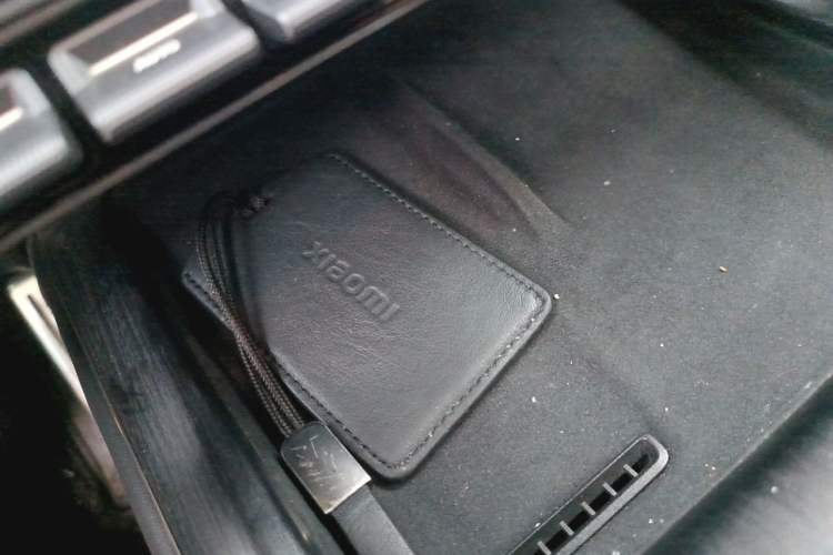 Used Xiaomi Auto SU7 2024 Four-Wheel-Drive Max Founder's Edition Vehicle Key