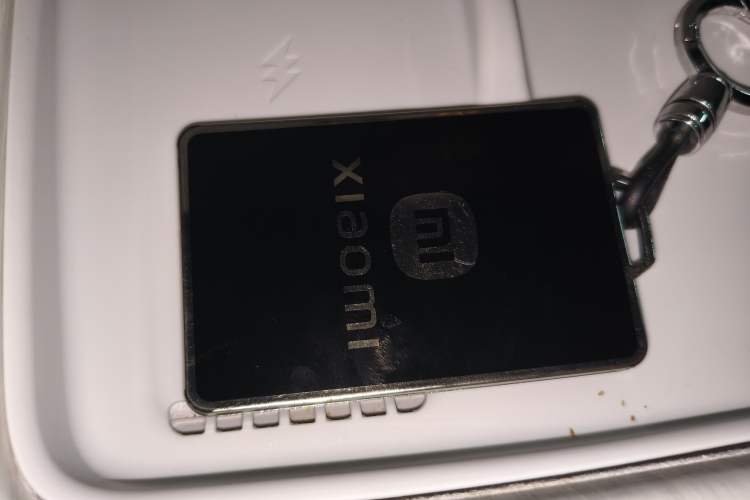 Used Xiaomi Auto SU7 2024 Rear-Drive Long-Range Intelligent Driving Version Vehicle Key