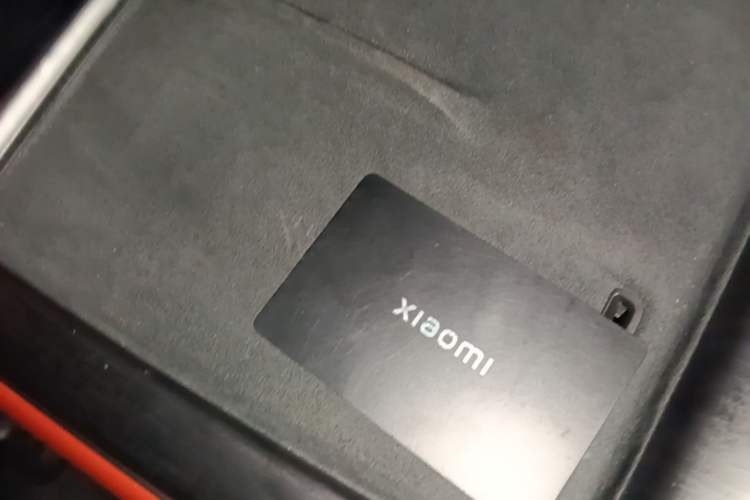 Used Xiaomi Auto SU7 2024 Rear-Drive Long-Range Intelligent Driving Version Vehicle Key