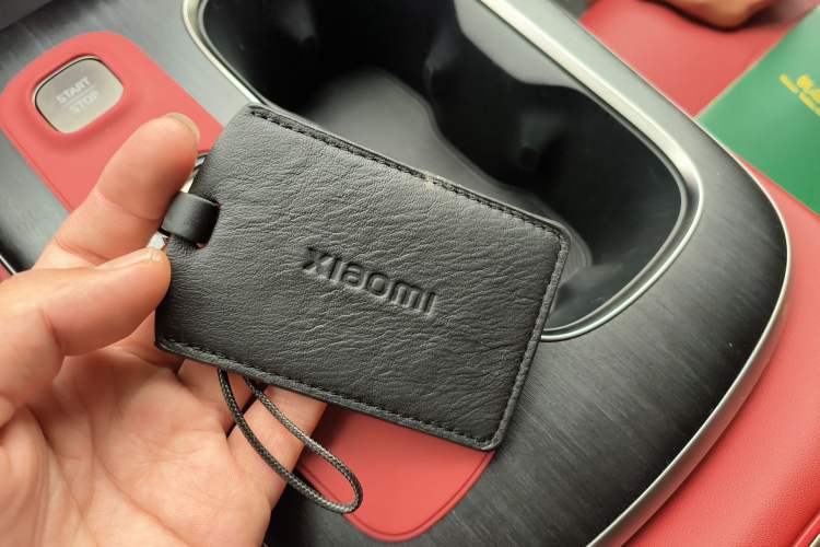 Used Xiaomi Auto SU7 2024 Rear-Drive Long-Range Intelligent Driving Version Vehicle Key