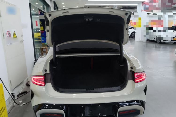 Used Xiaomi Auto SU7 2024 Four-Wheel-Drive Max Founder's Edition Trunk