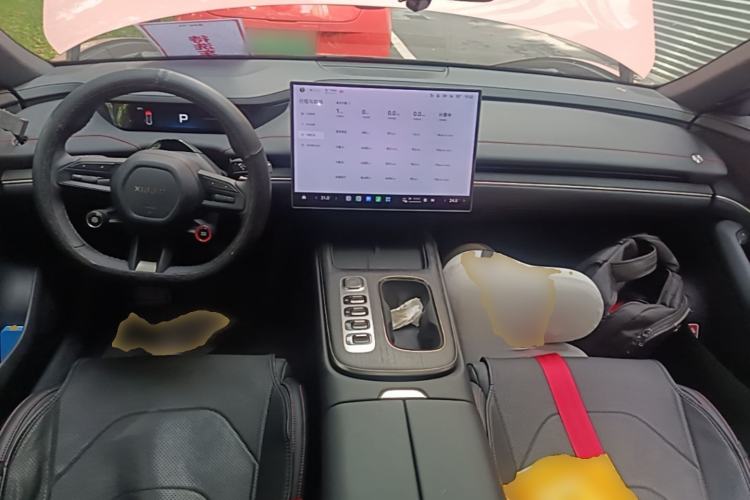 Used Xiaomi Auto SU7 2024 Rear-Drive Ultra-Long Range Advanced Pro-Level Intelligent Driving Version Center Console