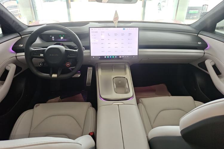 Used Xiaomi Auto SU7 2024 Four-Wheel Drive Ultra-Long Range Advanced Intelligent Driving Max Edition Center Console