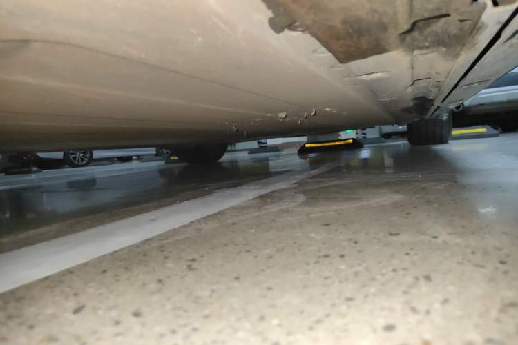 Used Xiaomi Auto SU7 2024 Rear-Drive Long-Range Intelligent Driving Version Chassis Front Left