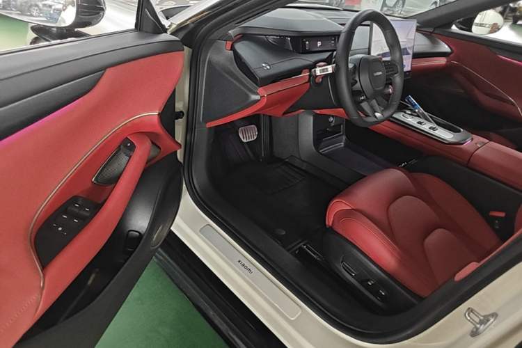 Used Xiaomi Auto SU7 2024 Rear-Drive Long-Range Intelligent Driving Version Driver Seat