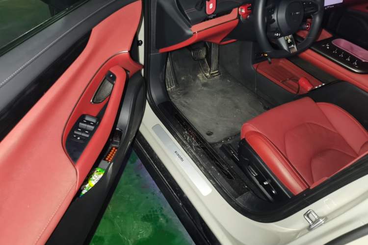 Used Xiaomi Auto SU7 2024 Rear-Drive Ultra-Long Range Advanced Pro-Level Intelligent Driving Version Driver Seat
